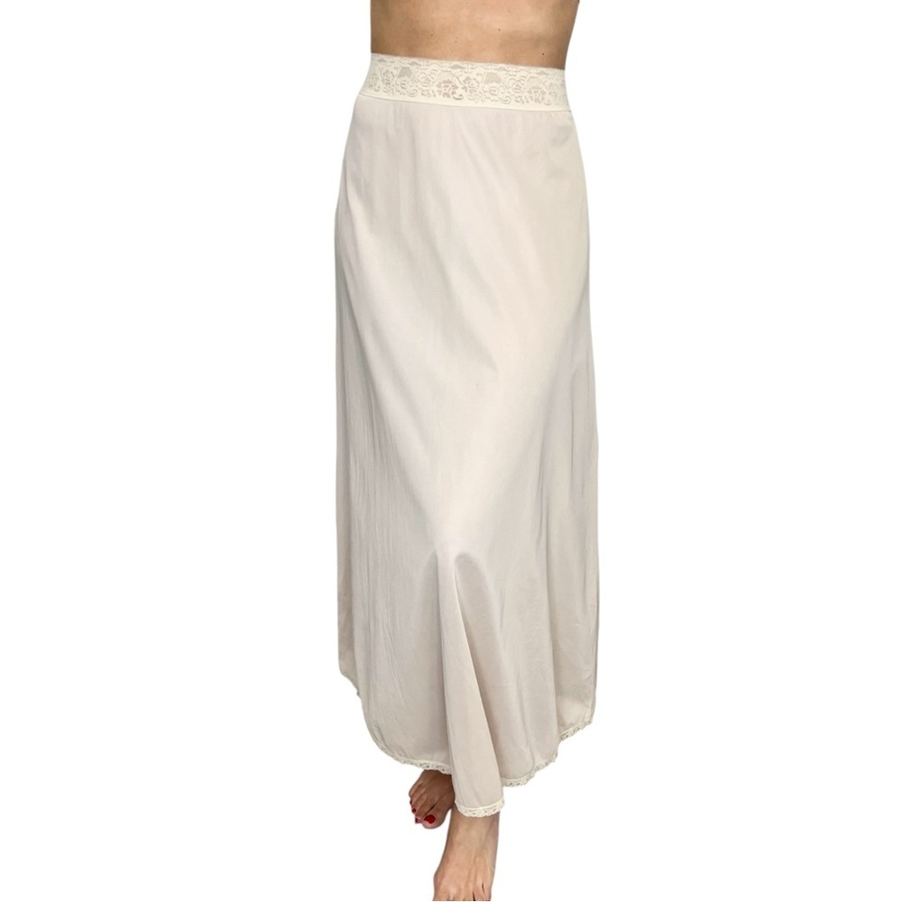 Vintage 60s 70s Van Raalte 100% nylon blush pink cream aline maxi long slip S